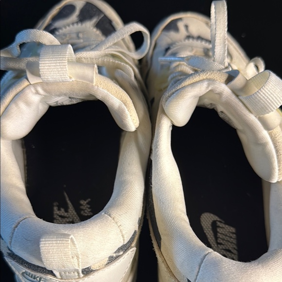 Nike Air Max 90 Futura Cow Print Suede - Picture 8 of 9